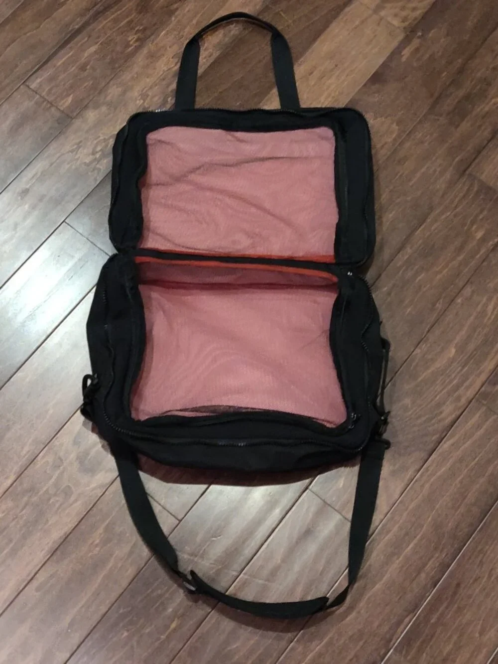 Hard Rock Biloxi Black Canvas Weekender Bag With Shoulder Strap